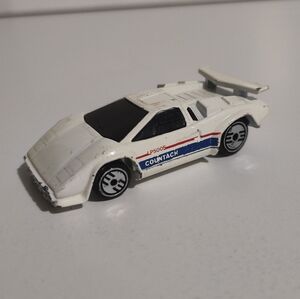 Vintage Hot Wheels LP500S Lamborghini Countach White Malaysia-1987